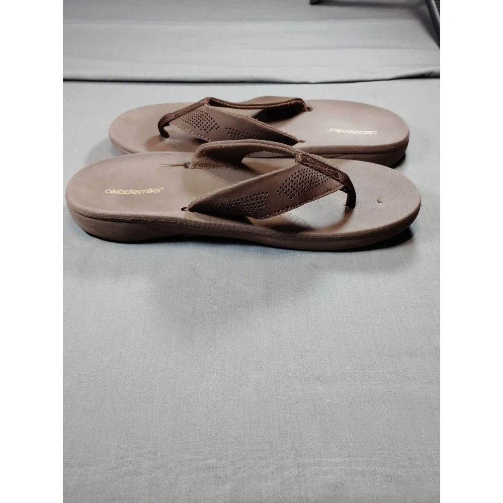 Akademiks Flip-Flops Men 10/43 Brown Resort Beach Old Money Boho Casual‎ Sandals